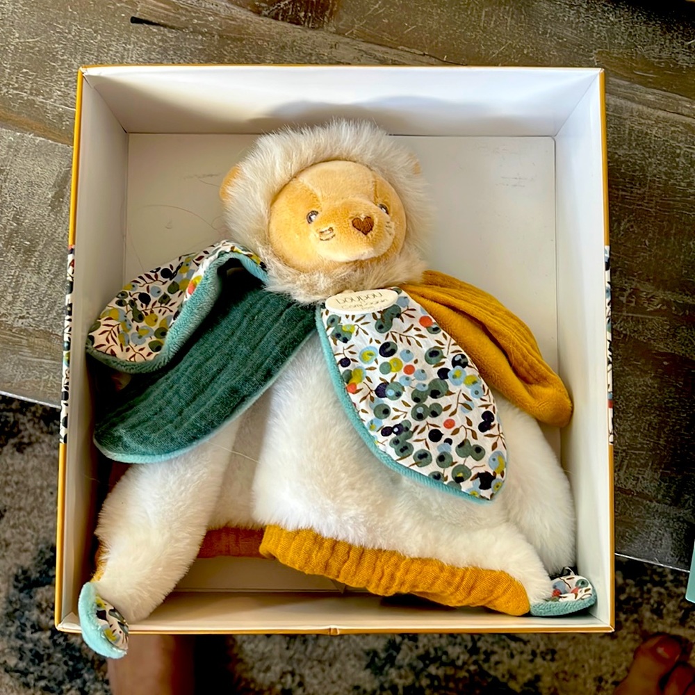 DouDou et Compagnie Lion